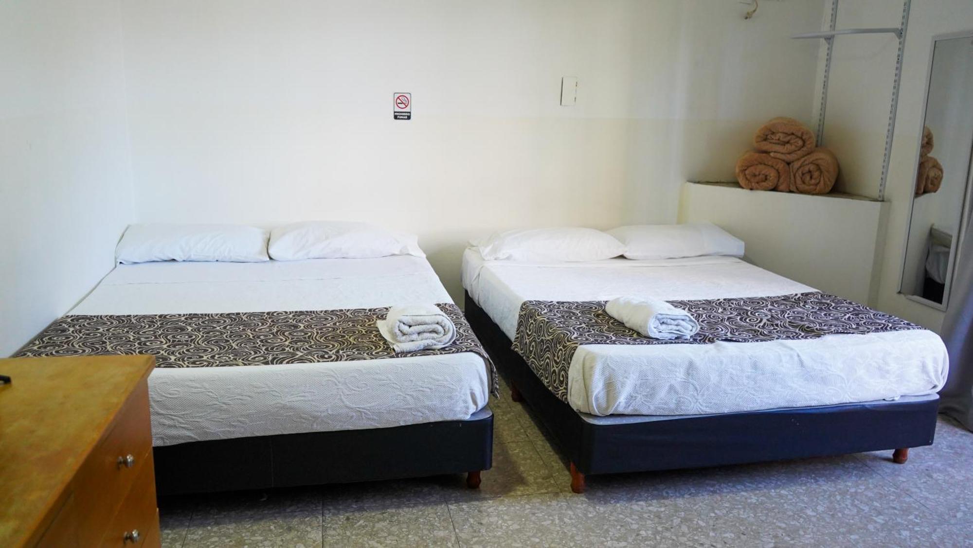 Hostal Con Terraza Y Parrilla En Palermo Буенос Айрес Екстериор снимка